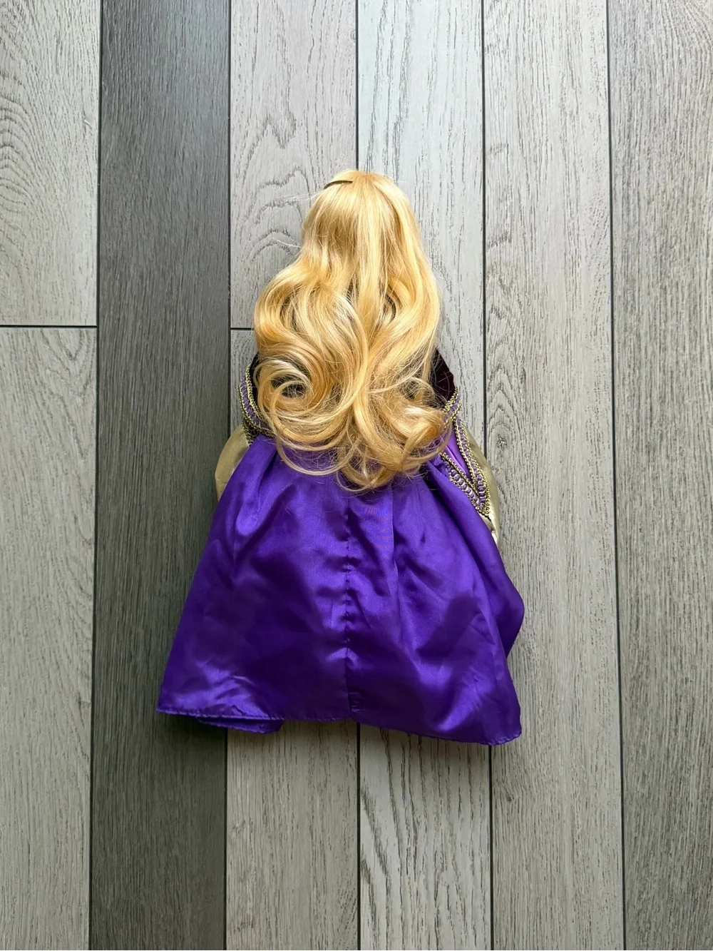 Disney Key Sleeping Beauty Princess Aurora Porcelain Keepsake Doll 18”